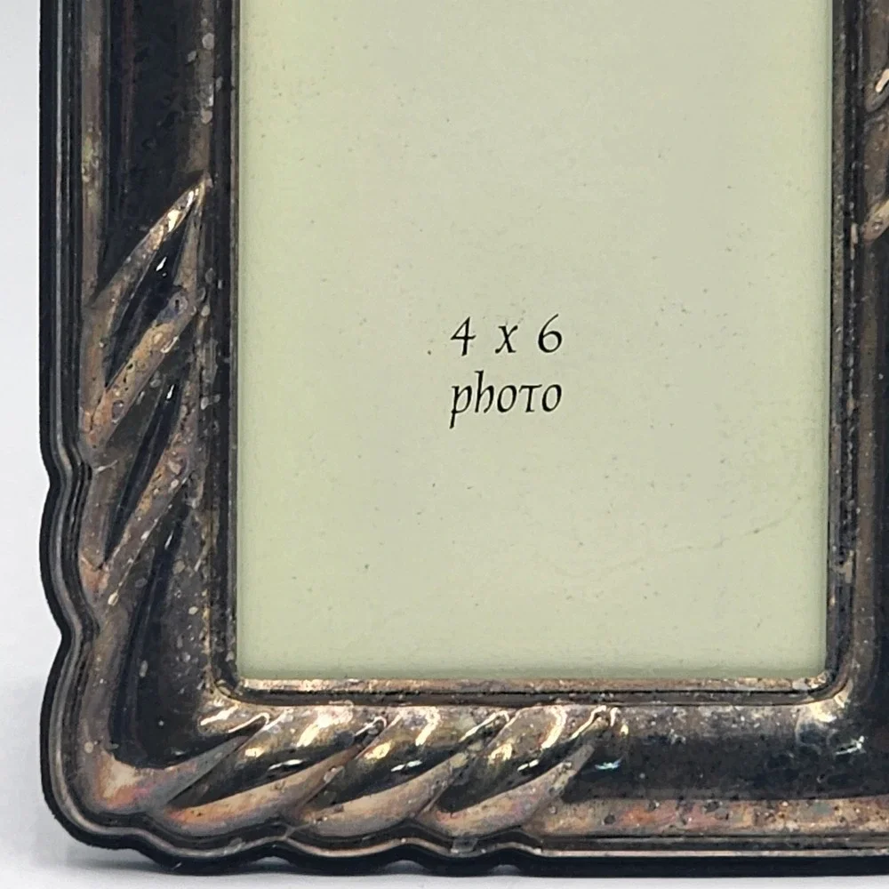 Godinger Silver Plated Finish Picture Frame Ornate Rope Twist Tabletop Display